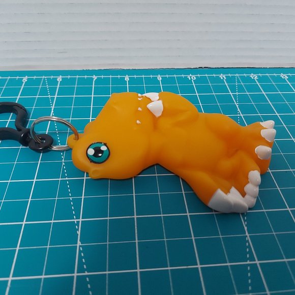Vintage Digimon Agumon Vynil Keychain Bag Ornement 4 Inch - Picture 2 of 4